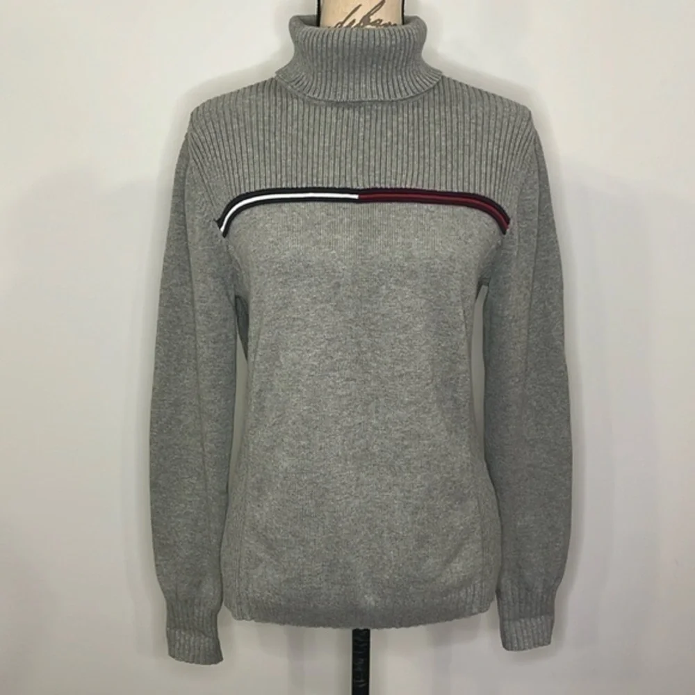 Tommy Hilfiger cotton turtleneck sweater with embroidered detail L